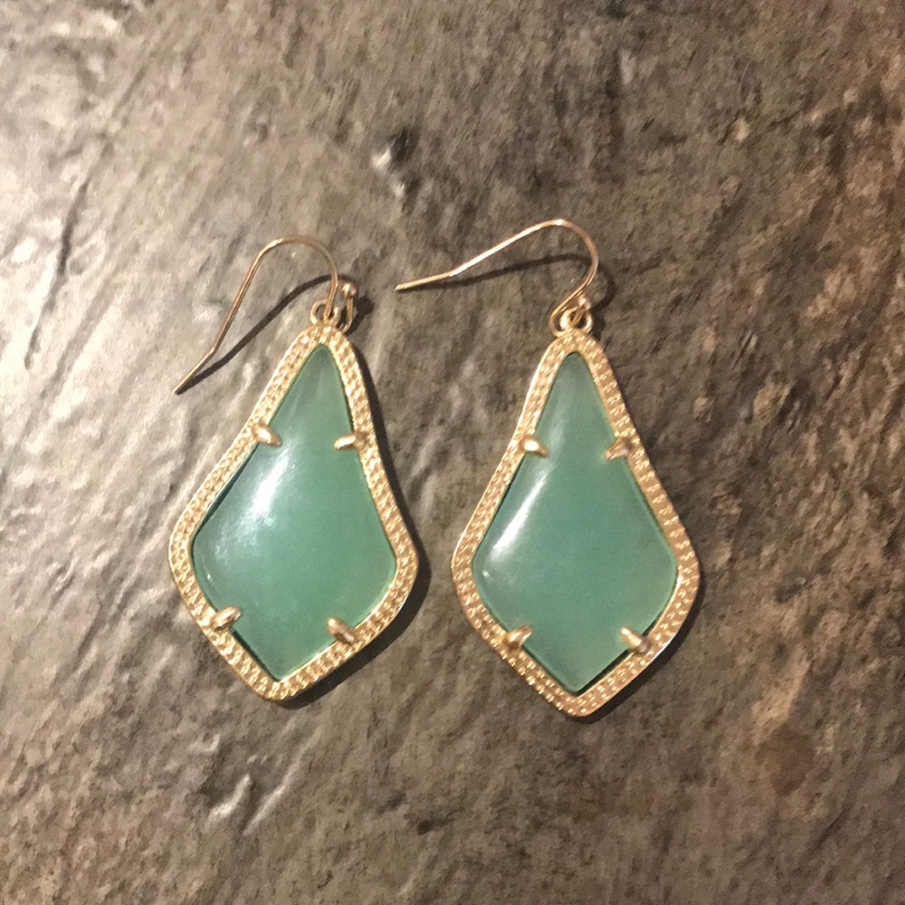 Kendra Scott “Alex” Gold Earrings in Chalcedony